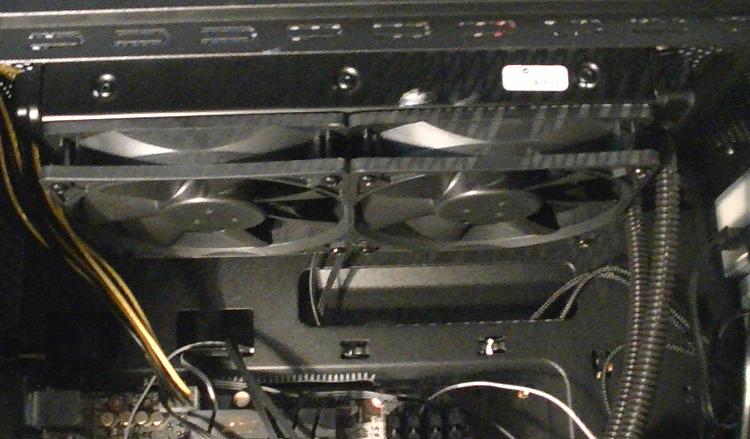 Show Us Your Rig [4]-tanya-pc-liquid-cooler.jpg