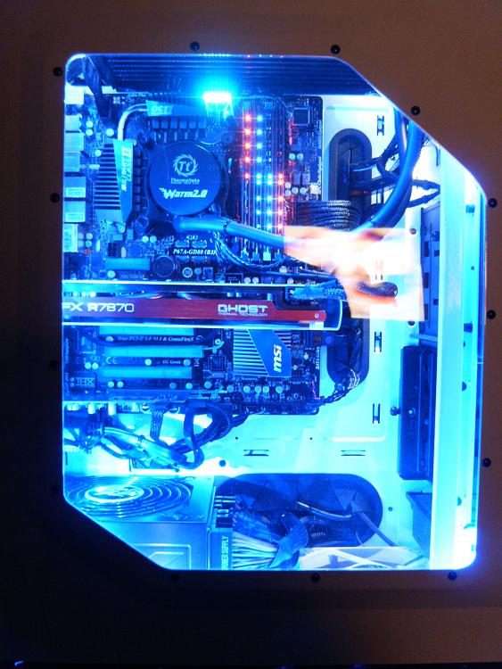 leds in a computer case-hpim2982.jpg