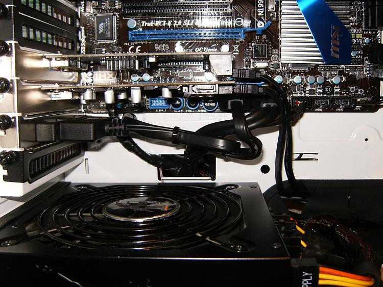 Cooler Master Elite 430 help install fan?-hpim2616.jpg