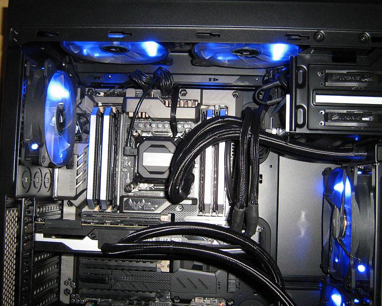 Show Us Your Rig [8]-asus-blue-1.jpg