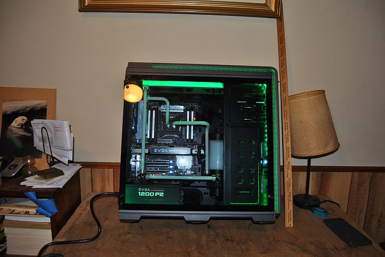 Sneak Peak at my new build.-dsc_0008.jpg