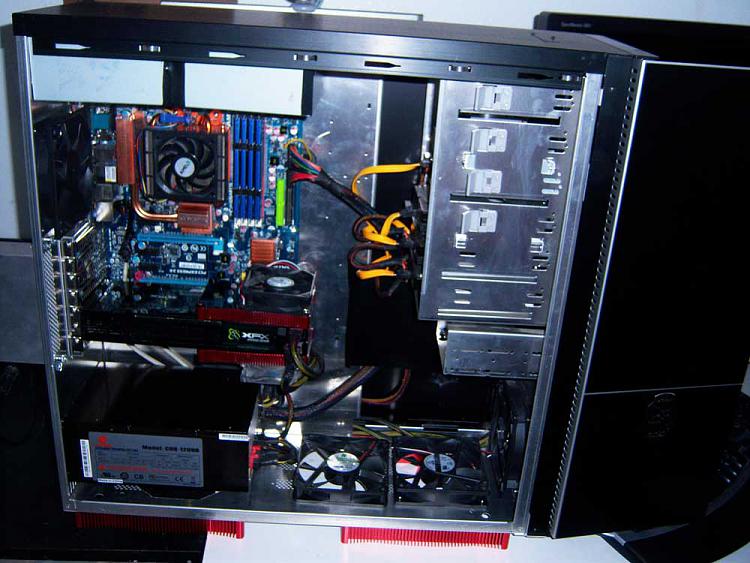 Show Us Your Rig-insidecase.jpg
