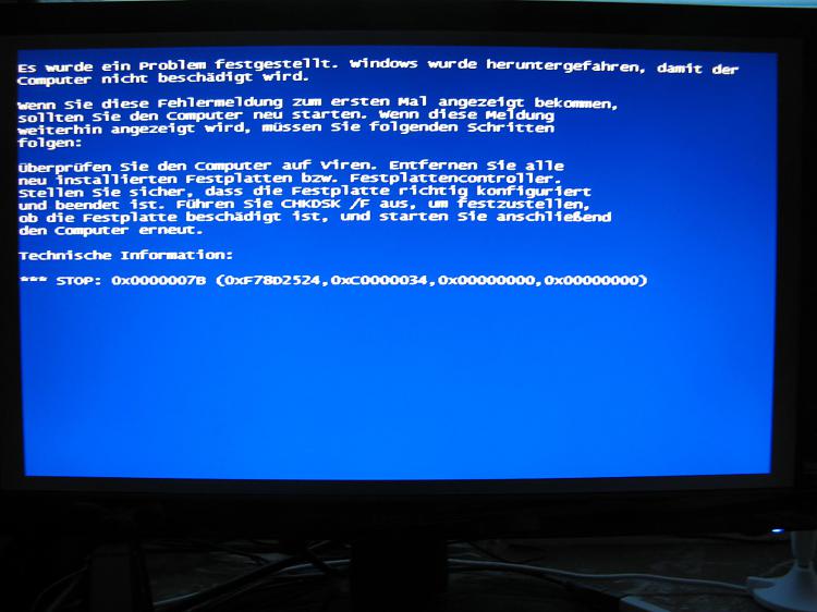 SATA Drivers - Slipstream into Windows XP CD-bsod-001.jpg