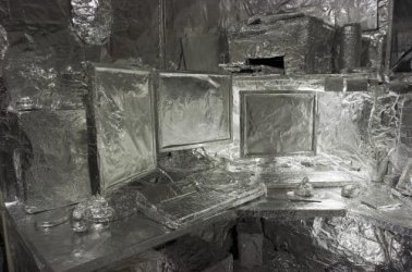 tin-foil-funny-office-prank-covered-wrapped-up-amusing1.jpg tin-foil-funny-office-prank-covered-wrapped-up-amusing1.jpg