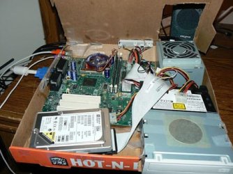 pizza-box-case-mod-04-201207.jpg