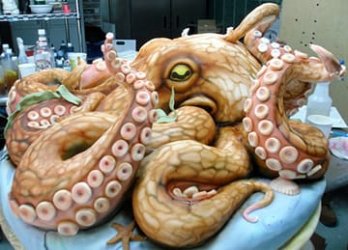 weird-birthday-cakes-1_360x259.jpg