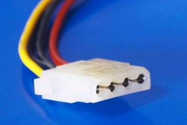 Molex_female_connector_HD_CD.jpg