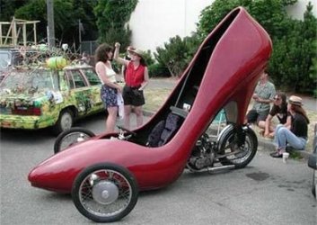high-heel-shoe-car.jpg