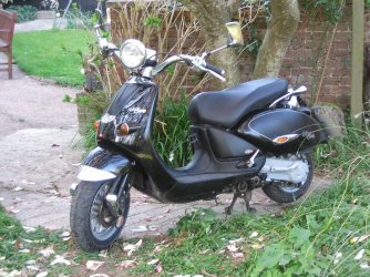 scooter.jpg scooter.jpg