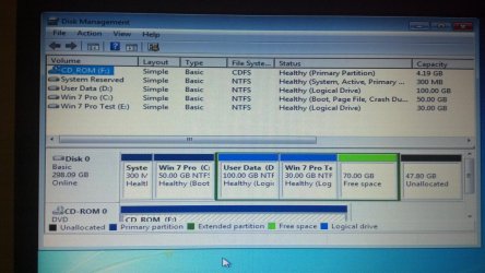 Disk Mgmt.jpg Disk Mgmt.jpg