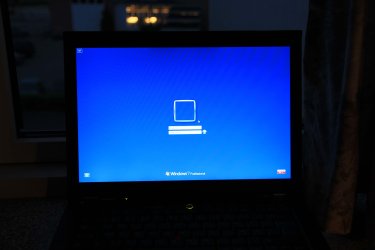 Login.jpg