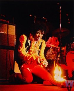 Jimi-Hendrix_.jpg Jimi-Hendrix_.jpg