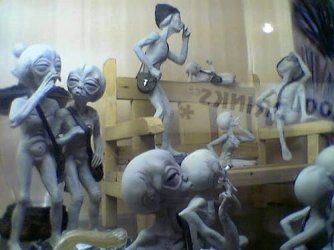 alien party-2.jpg