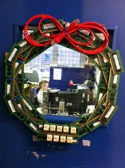 tech wreath.jpg