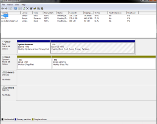 2013-12-12 12_08_36-Disk Management.png