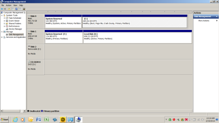 06 Disk Management - Bottom half of screen after rebooting with external screen attached.png