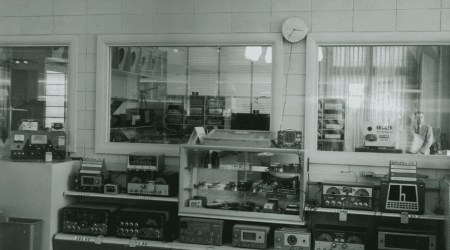 1950s radioshack.PNG