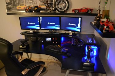 Desk Build.jpg Desk Build.jpg
