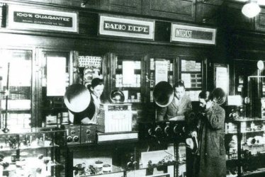crop_1931-boston-ma-washington-street-store-interior-100365080-gallery.jpg