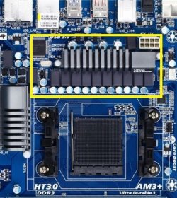 0-Motherboard Power.JPG