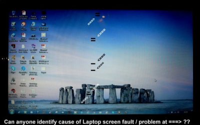 Acer Laptop  - Screen fault, corrupted pixels maybe,  21Nov15.JPG