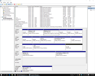 Disk Management Full Screen 11-22-15.PNG