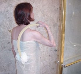 Sammons20bendable20shower20brush.jpg