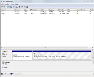 2016-11-16 19_14_52-Disk Management.png