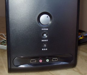 computer-case-outside-front-01.jpg