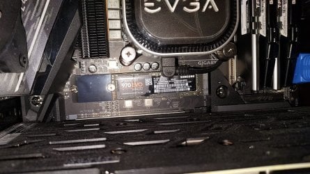 22-12-29 M2 drive on mother board smaller.jpg 22-12-29 M2 drive on mother board smaller.jpg