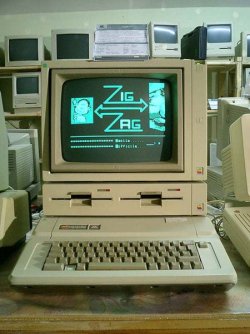 450px-Apple_iie.jpg