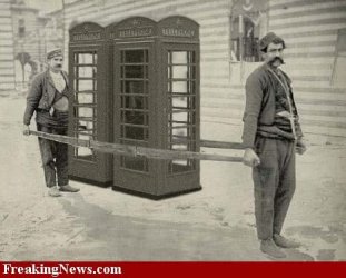 First-Mobile-Phone.jpg First-Mobile-Phone.jpg