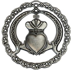 claddagh-ordament.jpg