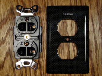 Furutech GTX-D & Carbon Fiber Cover.jpg