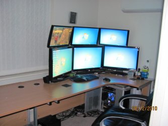 desk.JPG desk.JPG