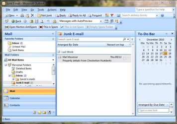 Outlook Junk E-Mail.JPG
