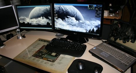 My desk 281210.jpg