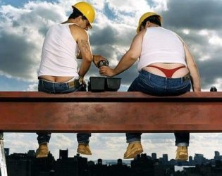 5805_2903_thong-vs-crack.jpg