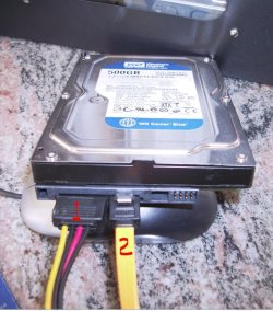 Sata_HD_Power-DataCables.JPG