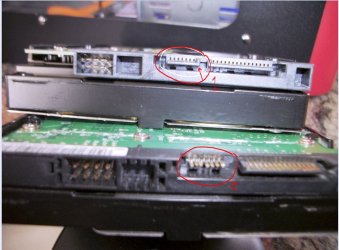 SATA HD 2 broken plastic.JPG