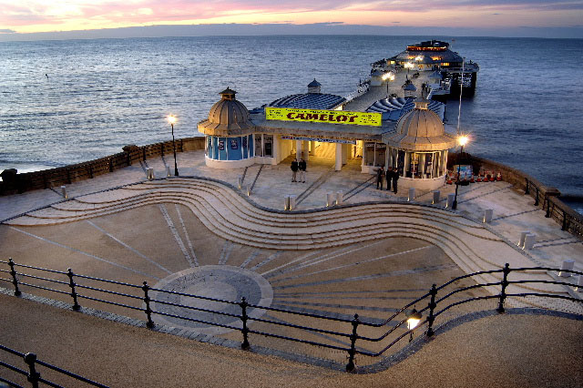 cromer-pier-at-night.jpg