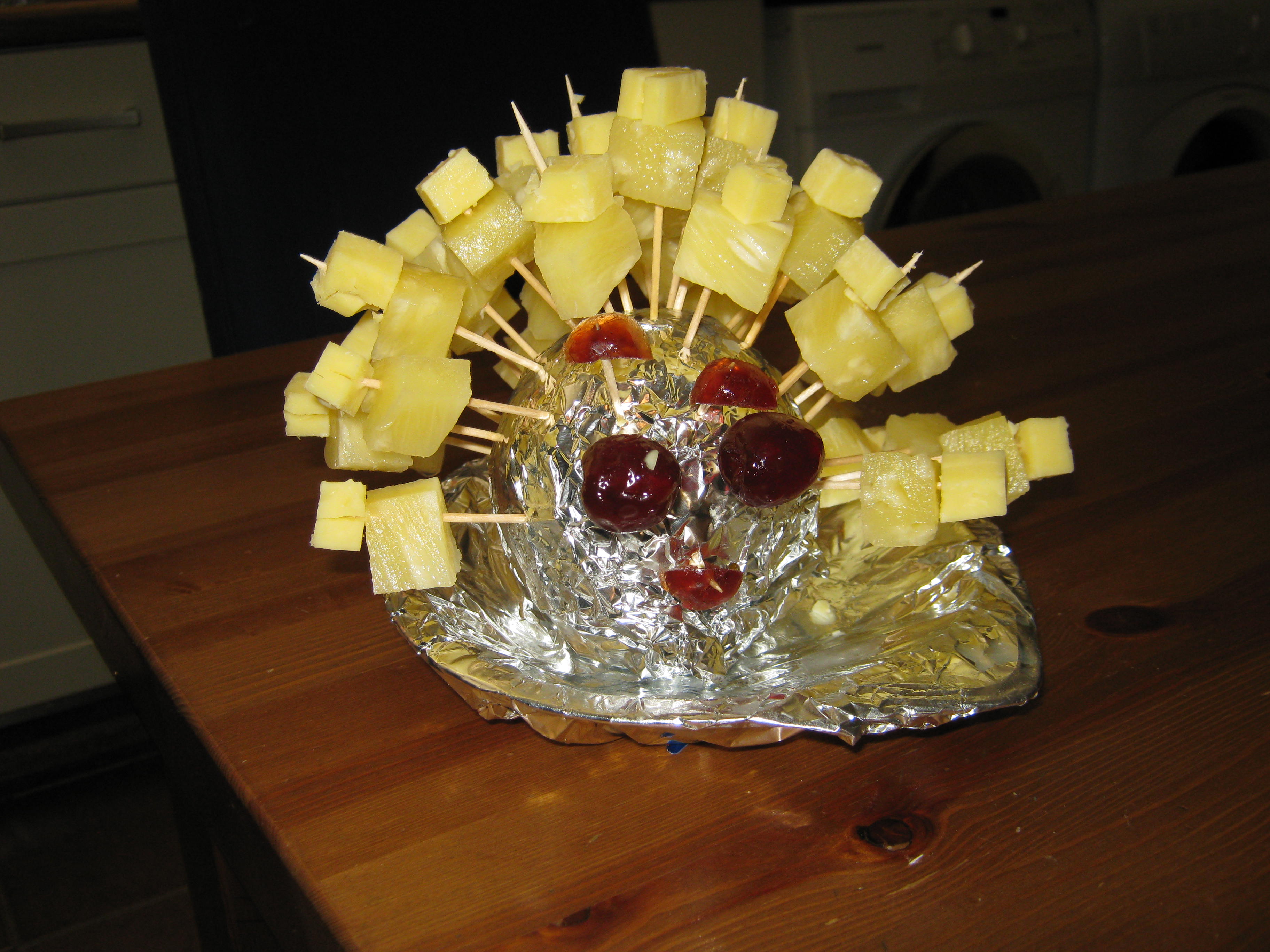 pineapplehedgehog2.jpg
